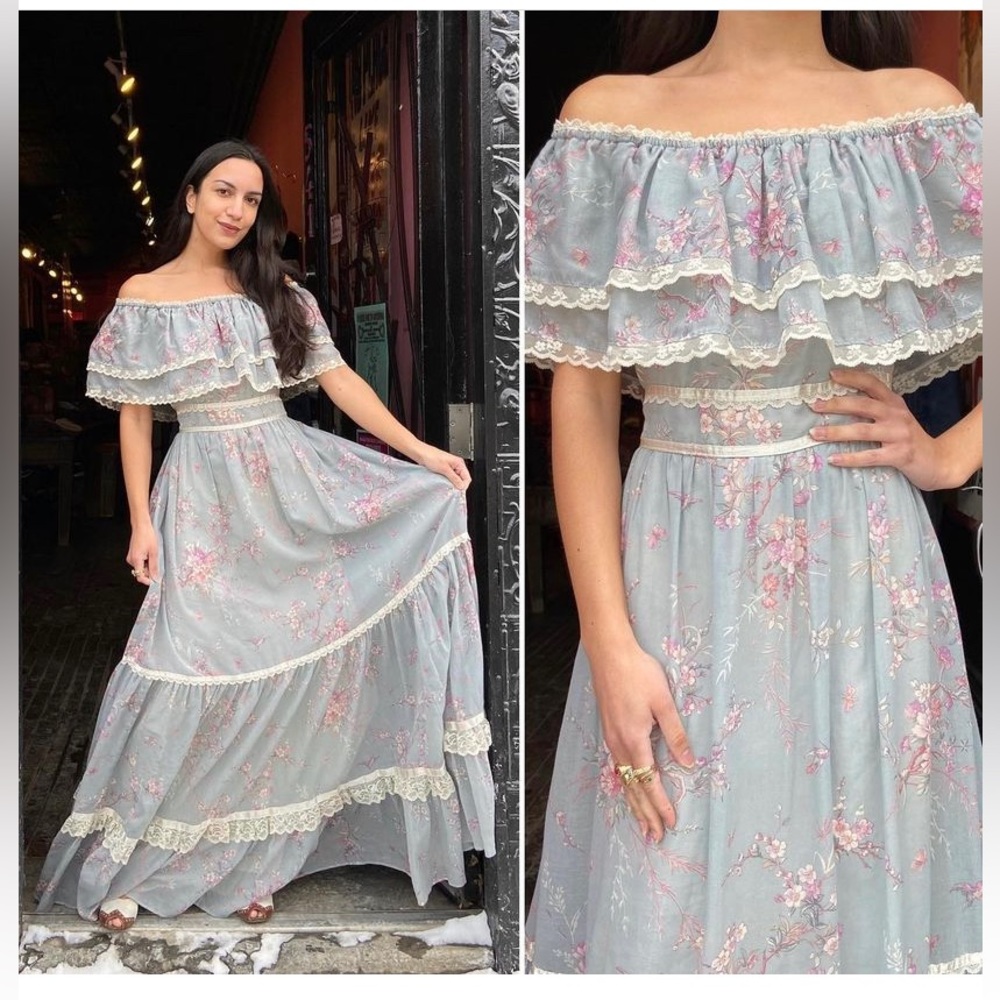 1970s Gunne Sax dress, blue Grey floral maxi dress with lace trim and tie